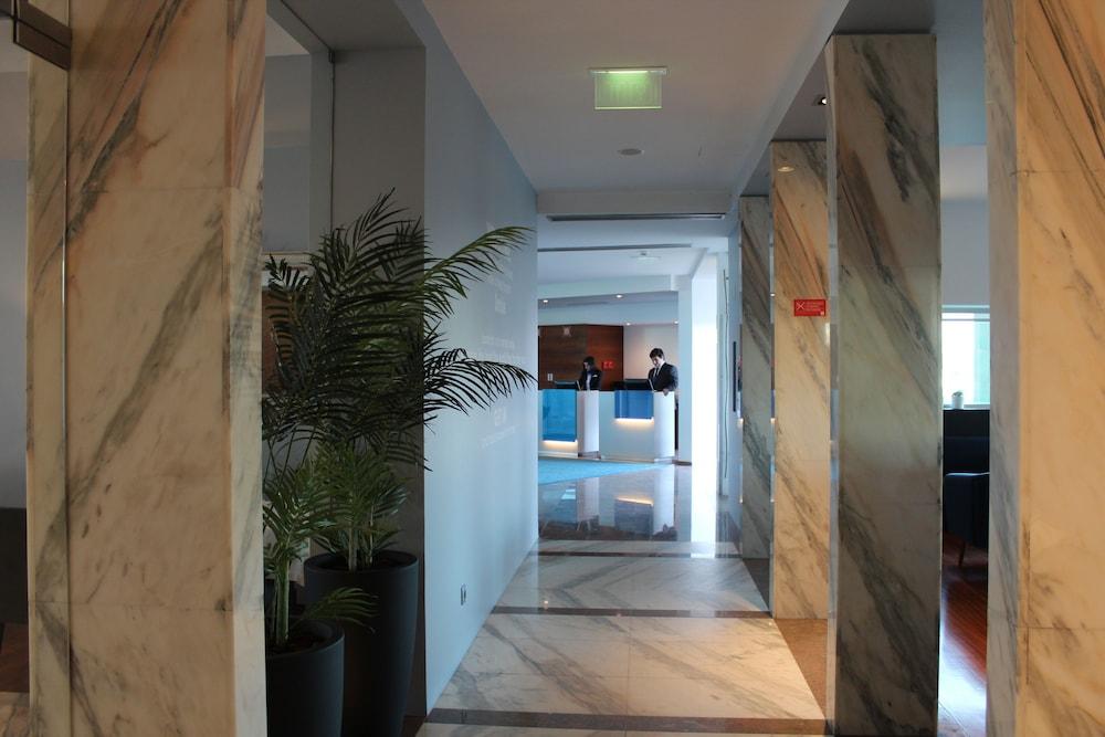 Opohotel Porto Aeroporto 4*