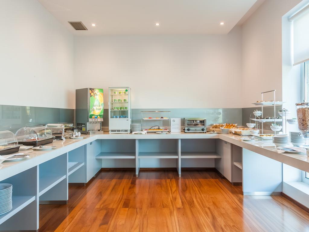Opohotel Porto Aeroporto 4*